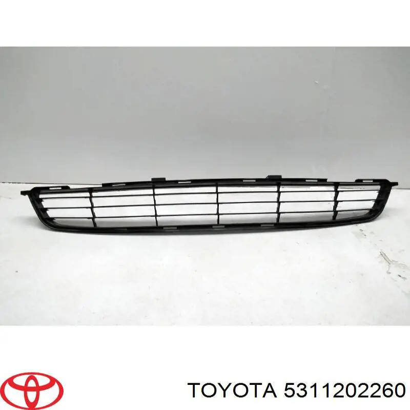 5311202260 Toyota решітка переднього бампера