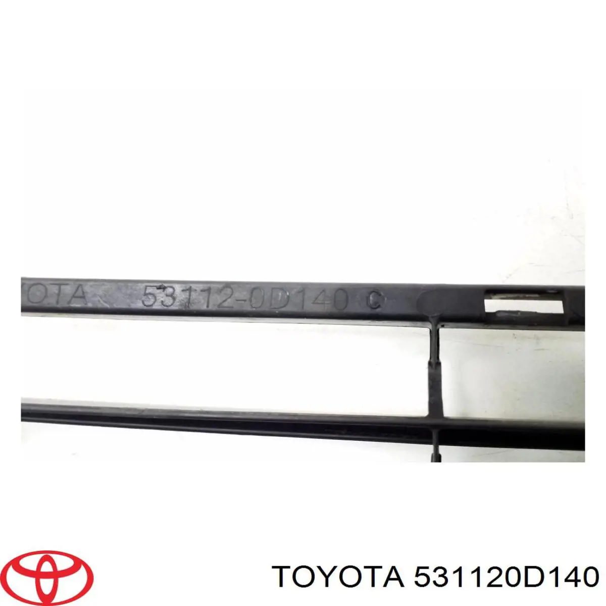Решітка переднього бампера, центральна Toyota 531120D140 ціна, від 14.30 USD