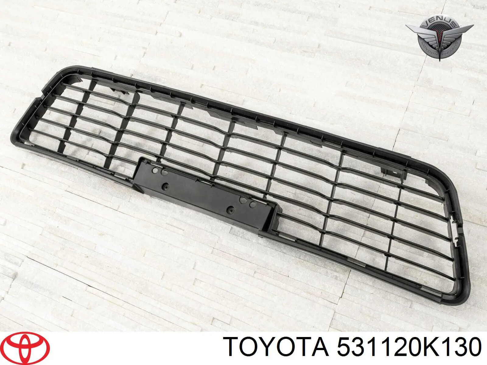 531120K130 Toyota Решітка переднього бампера, центральна