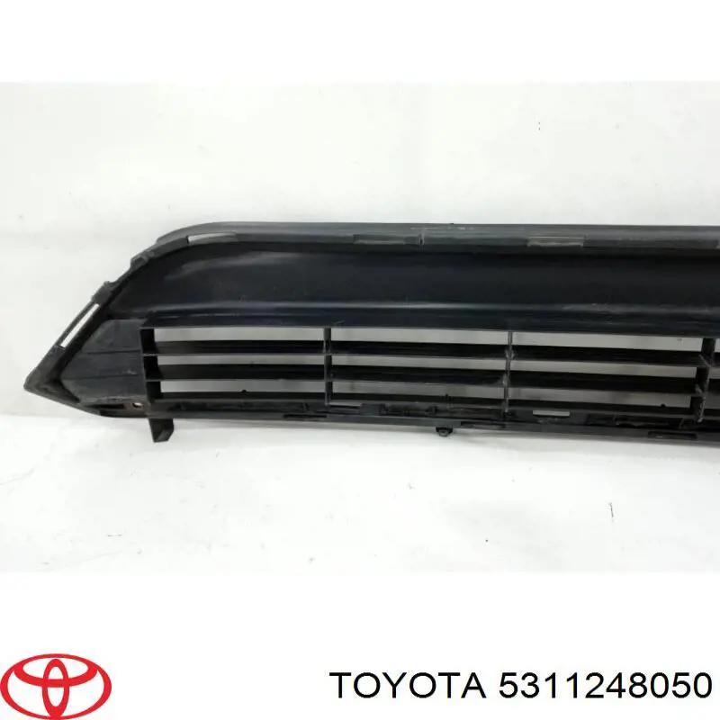 Купити 5311248050 Toyota Решітка переднього бампера, центральна
