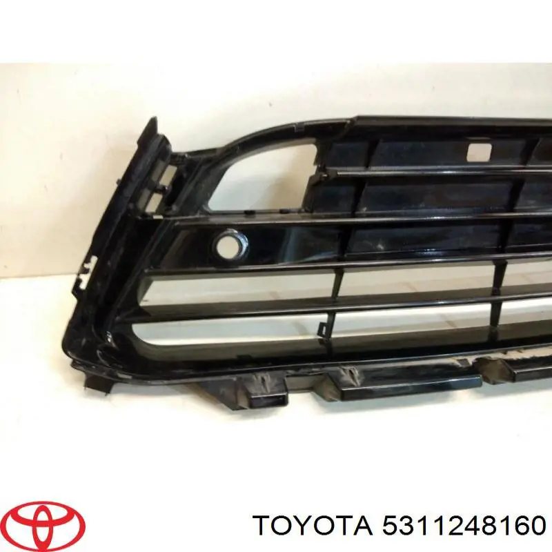 5311248160 Toyota решітка радіатора