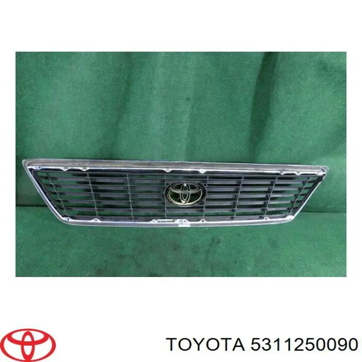 Купити 5311250090 Toyota Захисна решітка радіатора