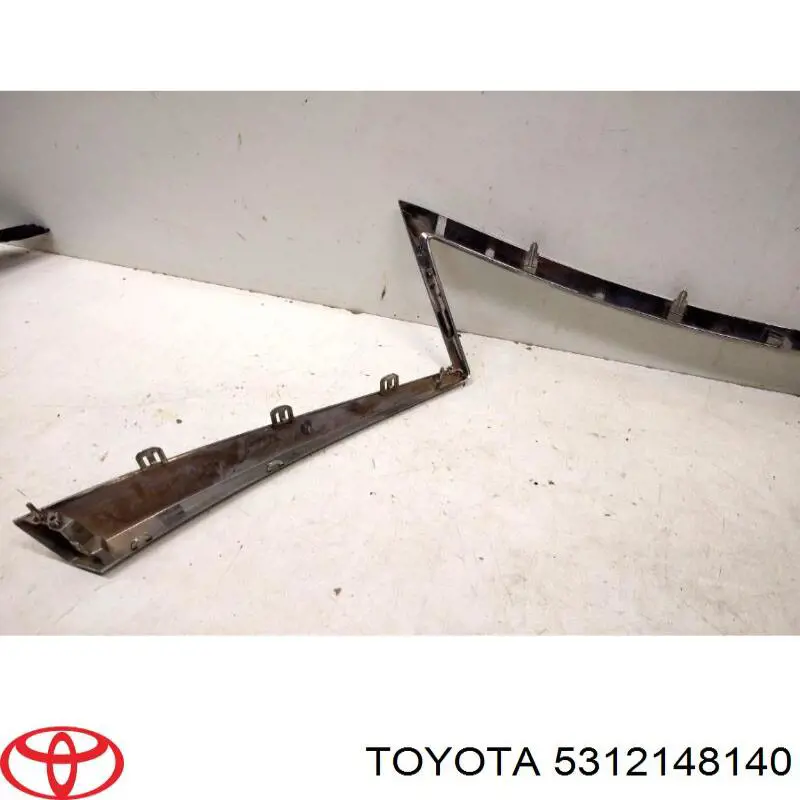 Купити 5312148140 Toyota Молдинг решітки радіатора