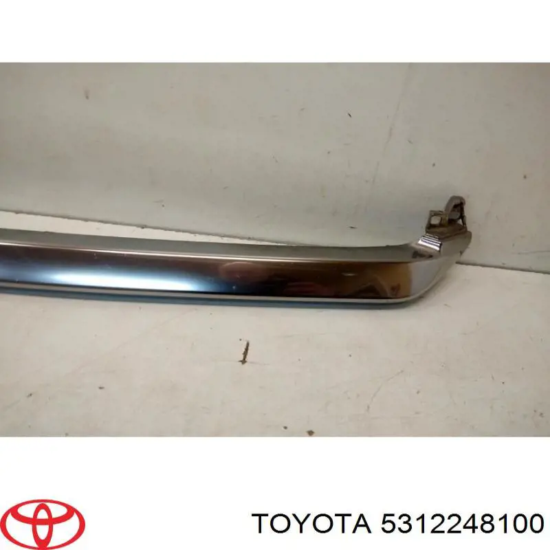 Молдинг решітки радіатора, нижній 5312248100 Toyota