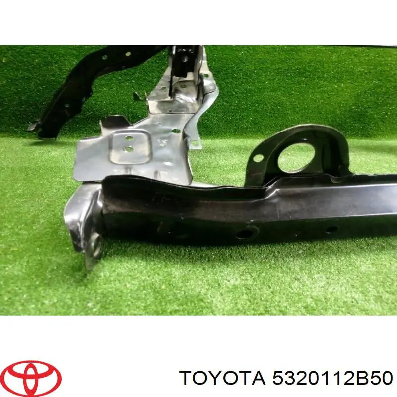 Рамка радіатора 5320112B50 Toyota
