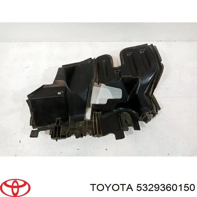 5329360150 Toyota Повітропровід (дефлектор) радіатора, правий