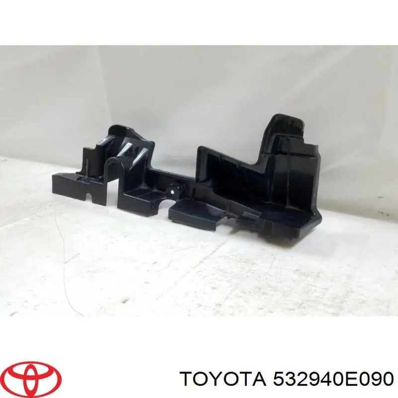 532940E090 Toyota Повітропровід (дефлектор) радіатора, лівий