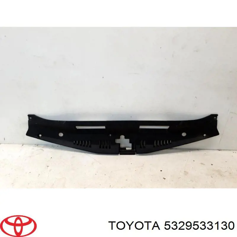Купити 5329533130 Toyota Повітропровід / дефлектор радіатора, верхній