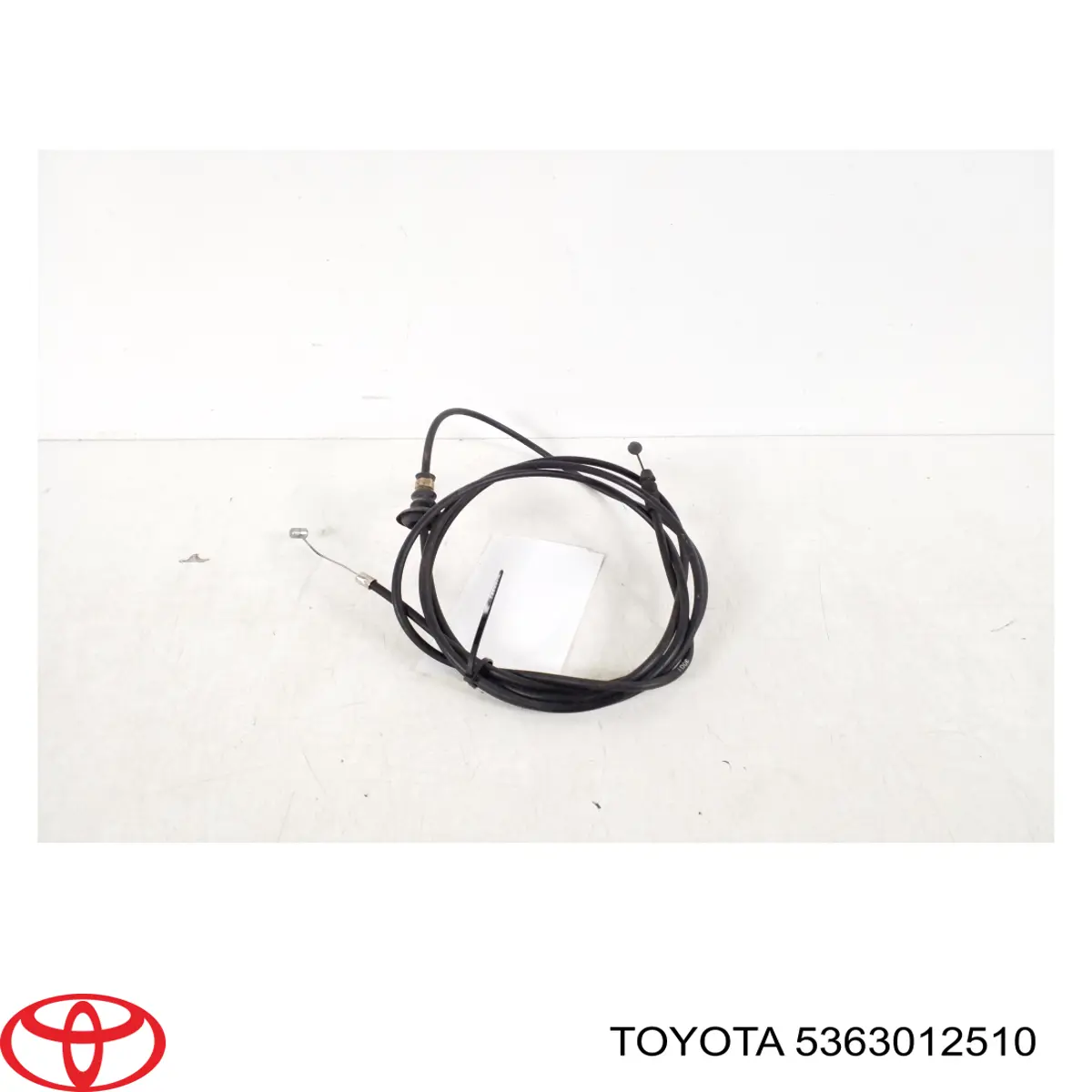 Трос відкриття капота на Toyota Corolla (E12U)