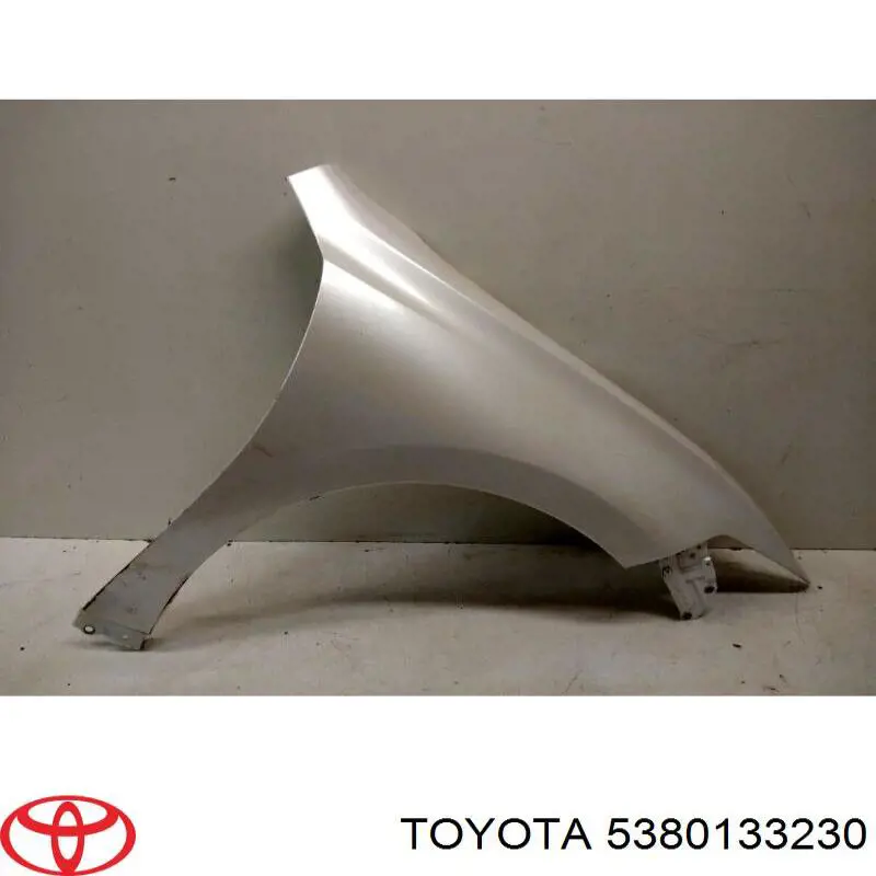 5380133230 Toyota Крило переднє праве