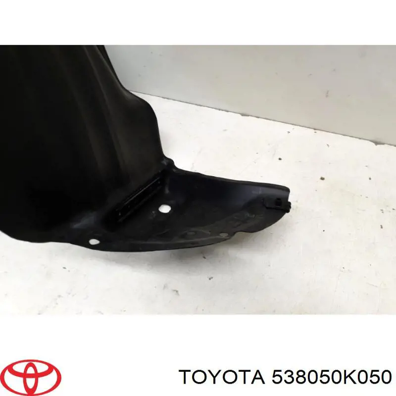 538050K050 Toyota Підкрилок переднього крила, правий