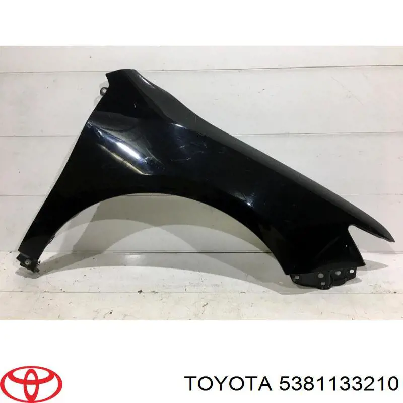 Крило переднє праве 5381133210 Toyota