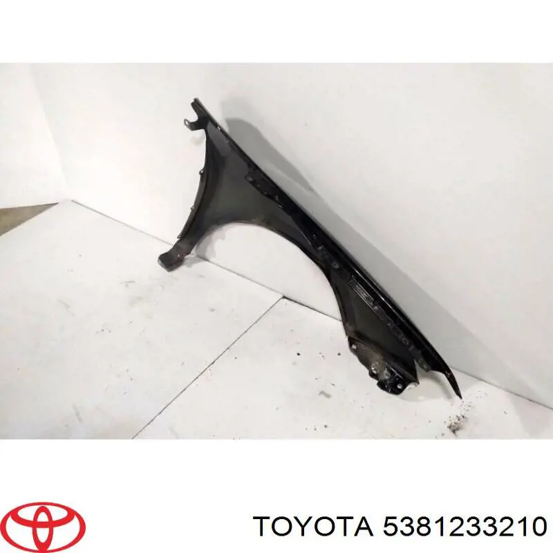 Купити 5381233210 Toyota Крило переднє ліве