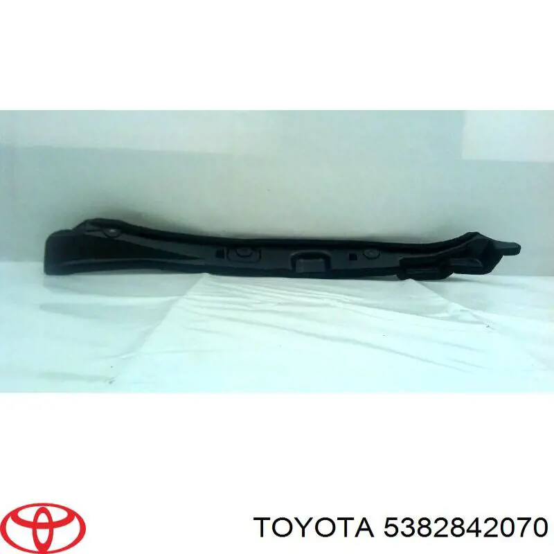 Накладка переднього лівого крила Toyota 5382842070 ціна, від 19.82 USD
