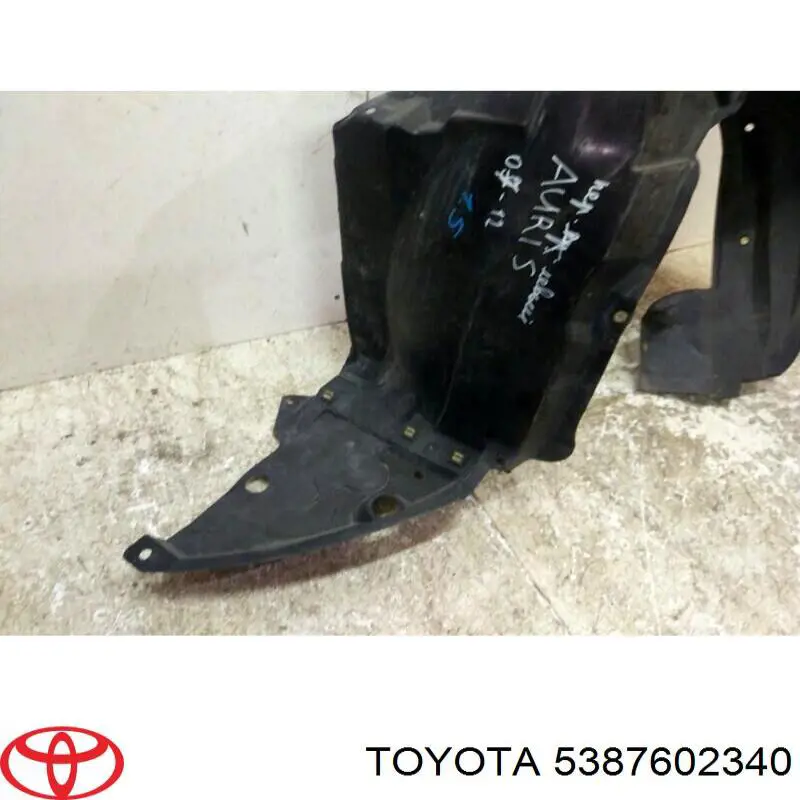 Купити 5387602340 Toyota Підкрилок передній лівий