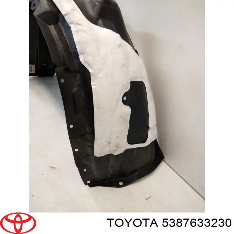 Підкрилок передній лівий 5387633230 Toyota