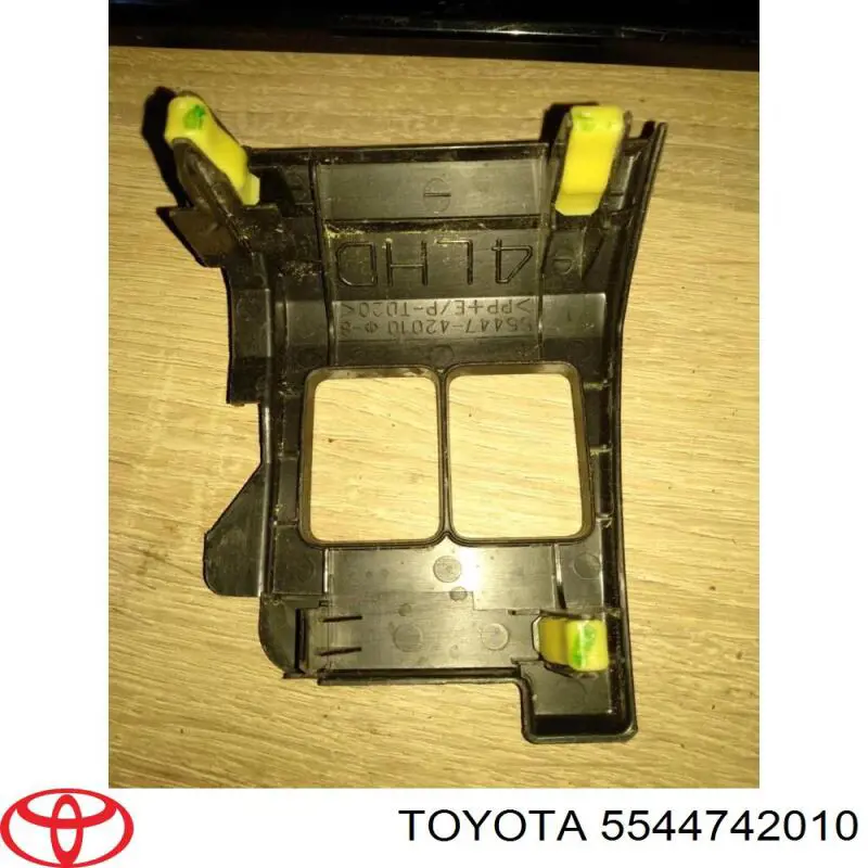 5544742010 Toyota 