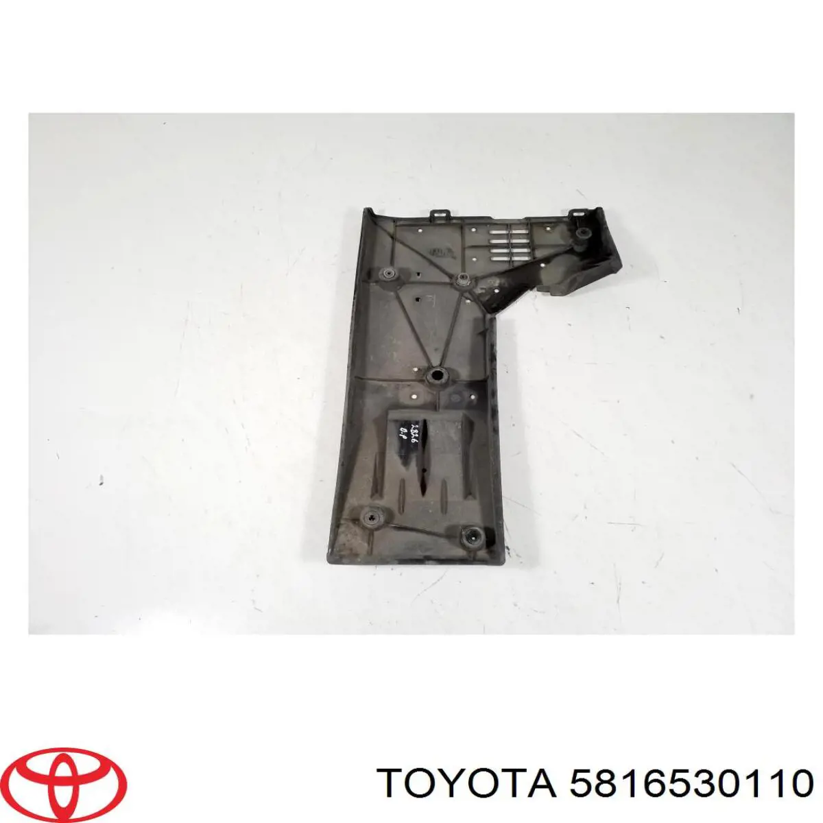 5816530110 Toyota 