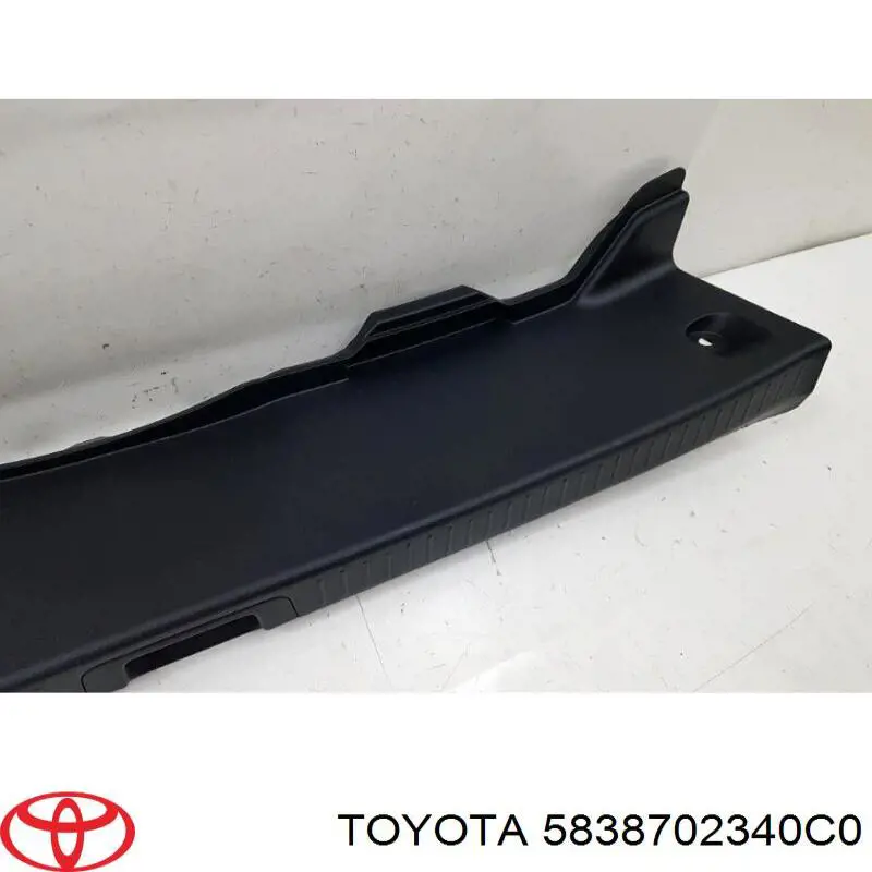 5838702340C0 Toyota 