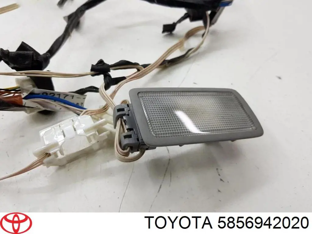 5856942020 Toyota 