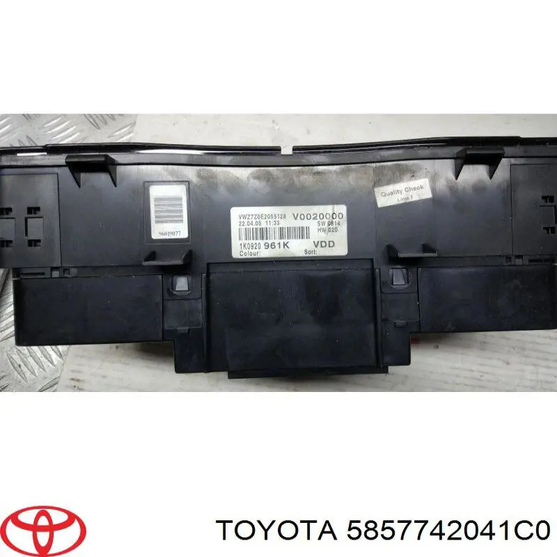  Toyota 5857742041C0 ціна, від  USD