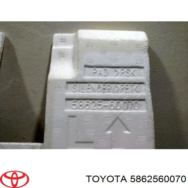  Toyota 5862560070 ціна, від  USD