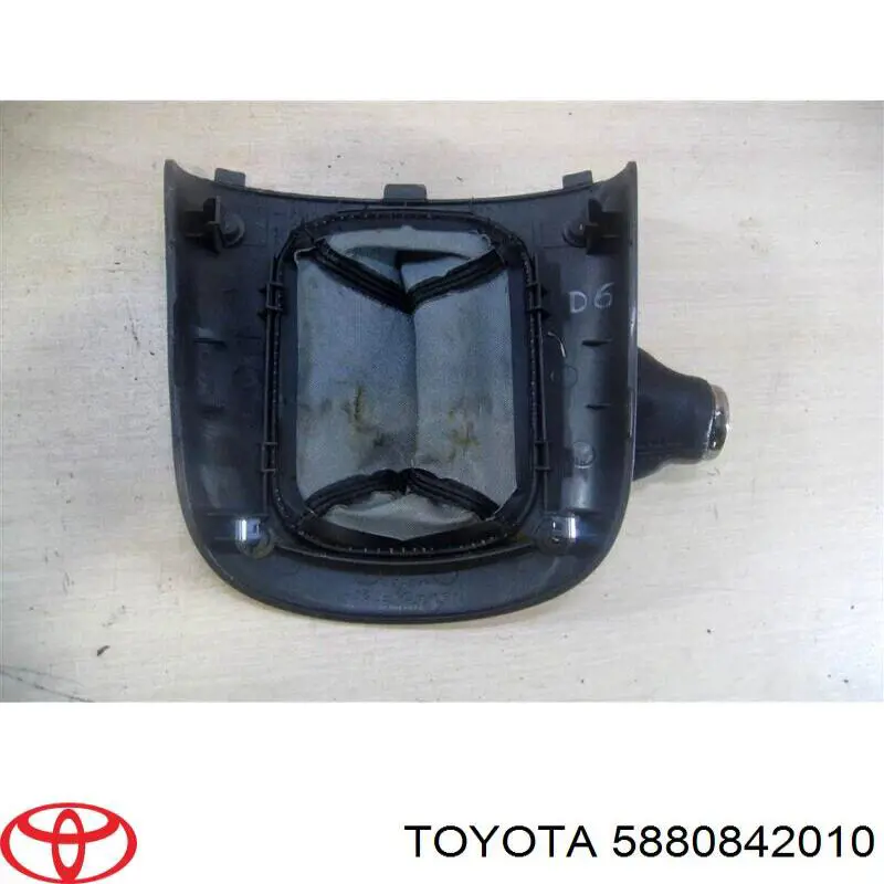 5880842010 Toyota 