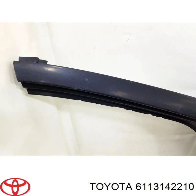 Стійка кузова передня, права 6113142210 Toyota