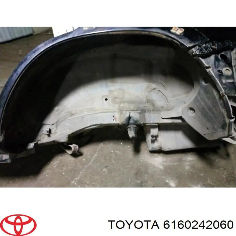 6160242060 Toyota Крило заднє