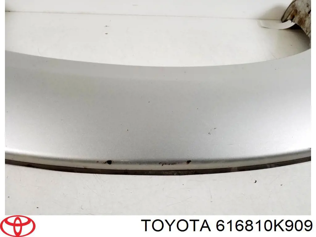 Молдинг задньої арки крила, правий Toyota 616810K909 ціна, від 116.85 USD