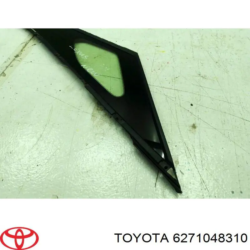 6271048310 Toyota Стукло багажника, праве