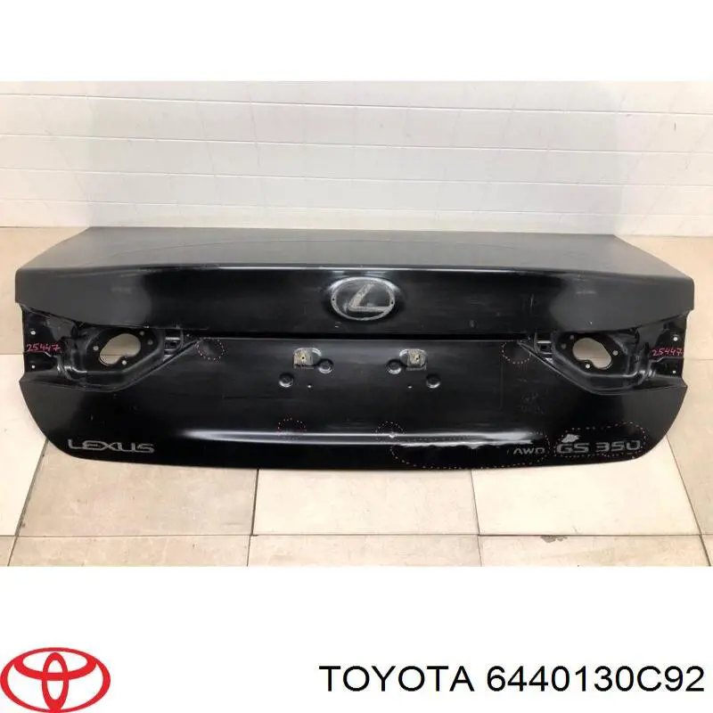  Toyota 6440130C92 ціна, від 633.38 USD