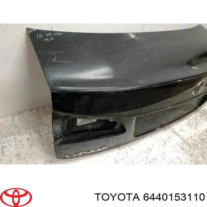 Кришка багажника Toyota 6440153110 ціна, від 56.43 USD