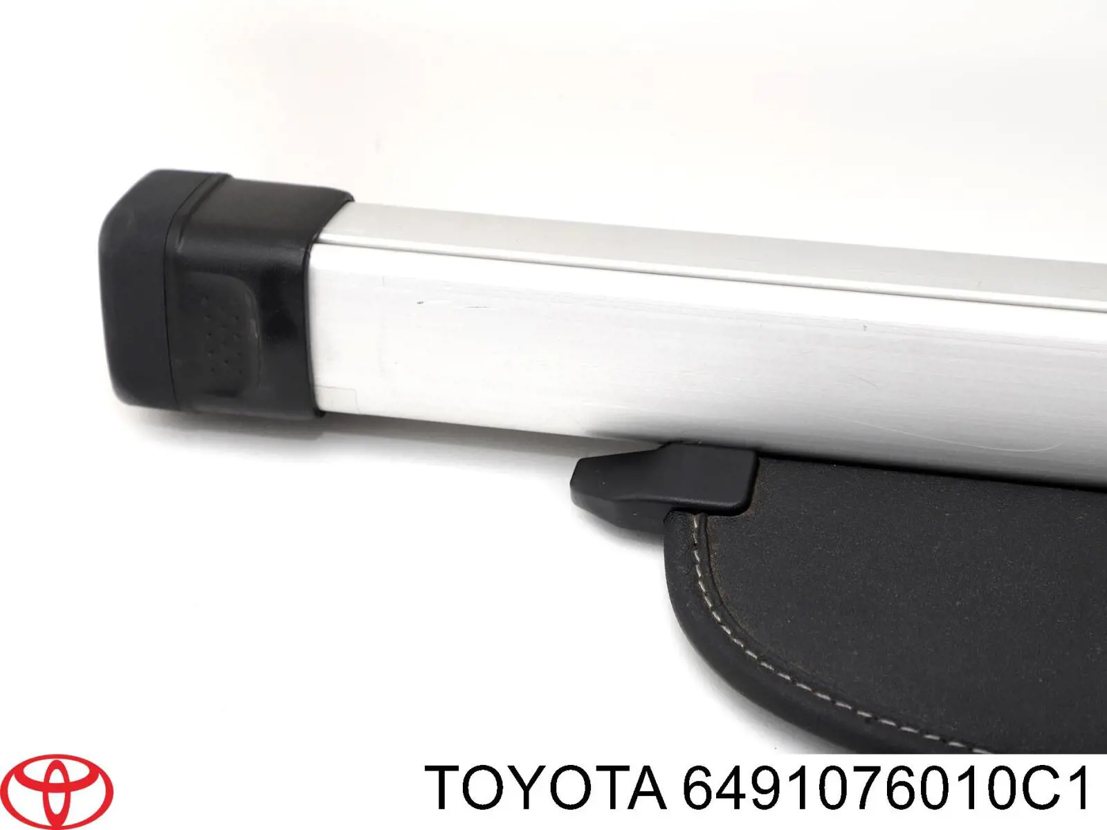 6491076010C1 Toyota Шторка двері багажного відсіку