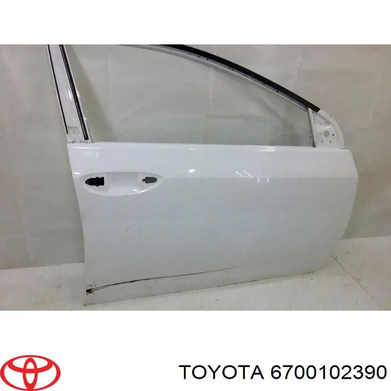 Двері передні, праві на Toyota Corolla (E18)