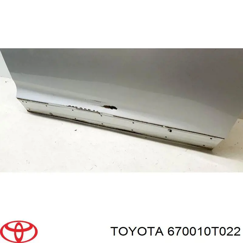 670010T022 Toyota Пасажирські передні двері