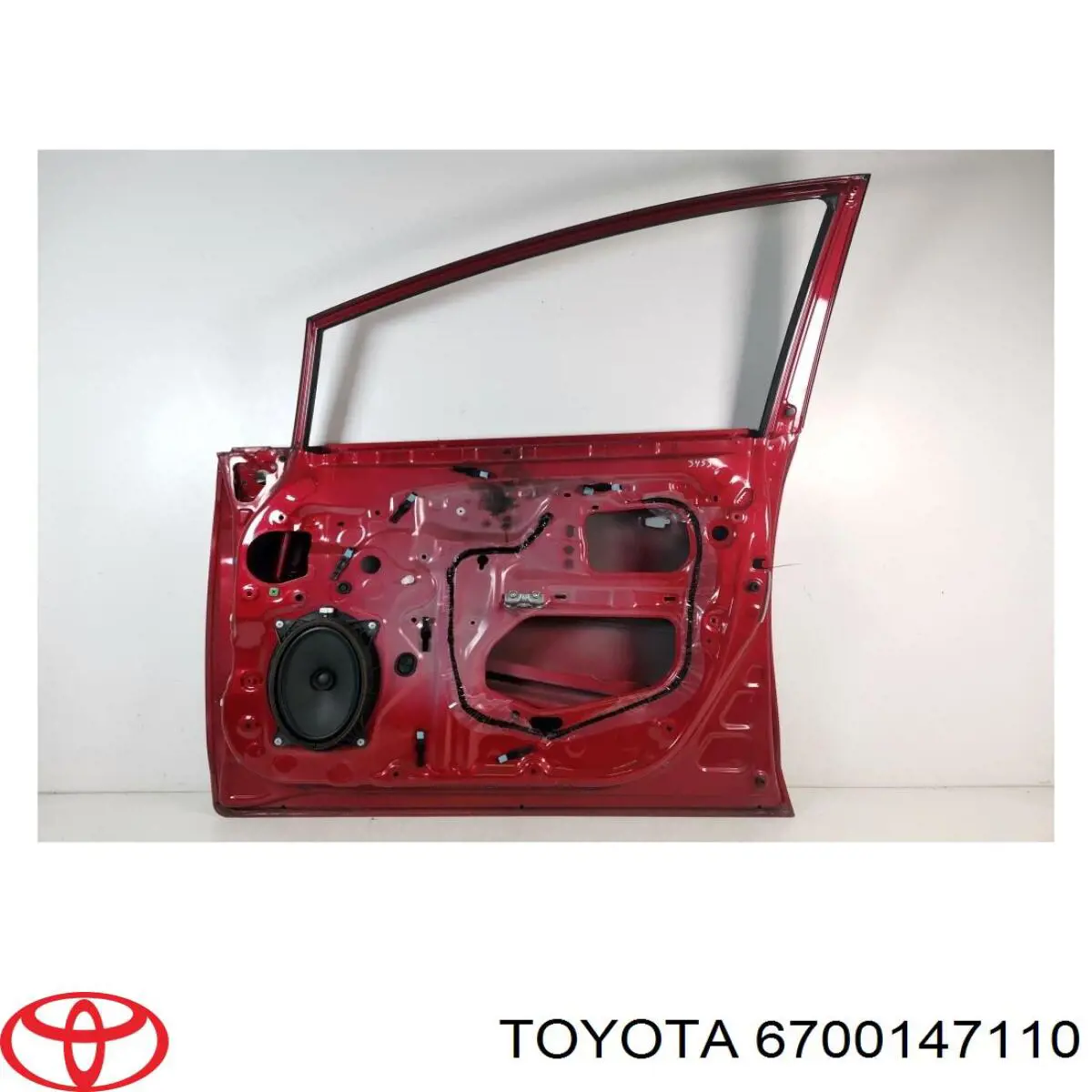 Двері передні, праві Toyota 6700147110 ціна, від 849.11 USD
