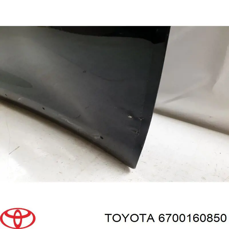 Двері праві передні 6700160850 Toyota