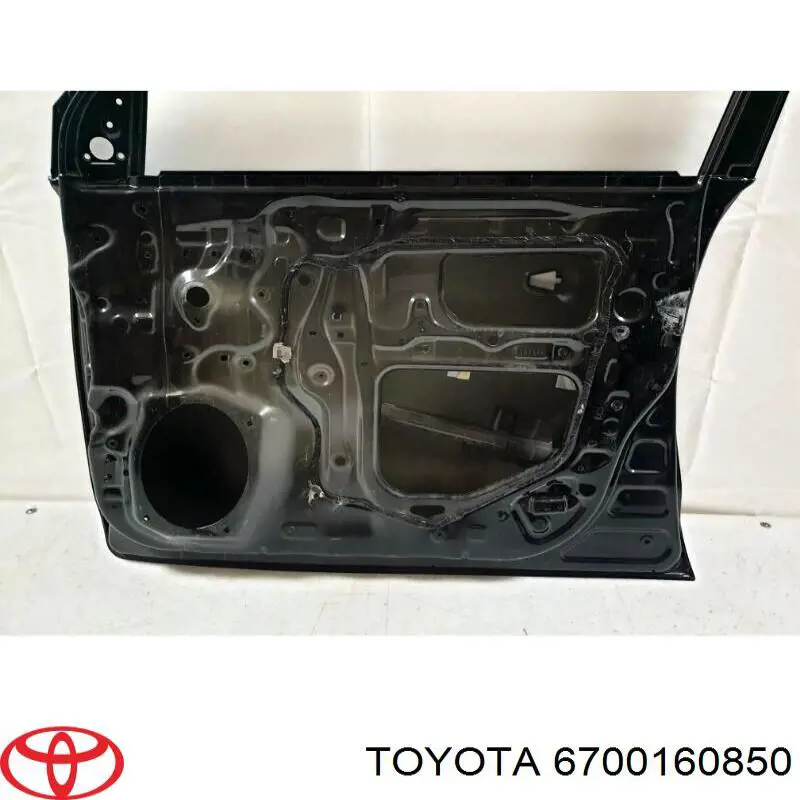 Дверка передня права Toyota 6700160850