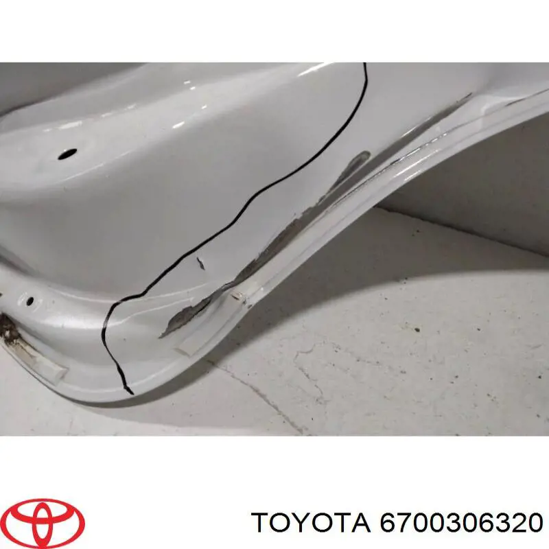 6700306320 Toyota Двері пасажирські задні праві