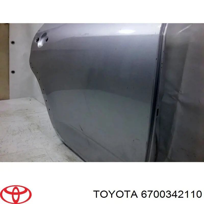 Двері задні, праві Toyota 6700342111 ціна, від 187.01 USD