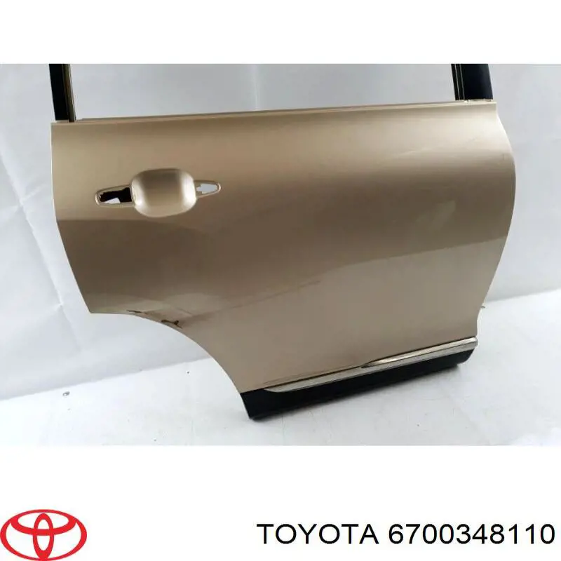 6700348110 Toyota Двері пасажирські задні праві