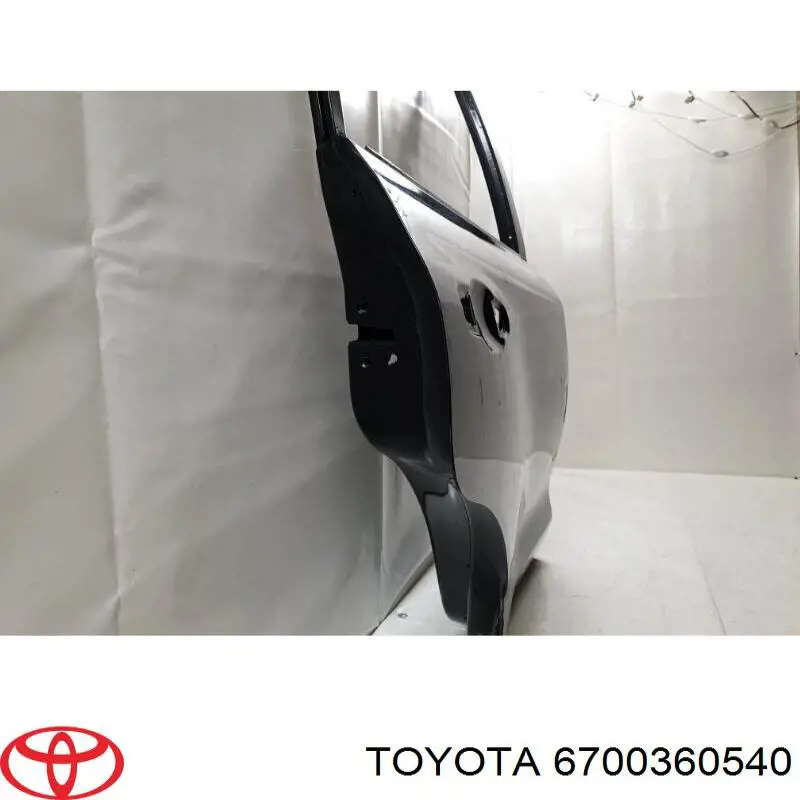 Двері задні, праві Toyota 6700360540 ціна, від 213.72 USD