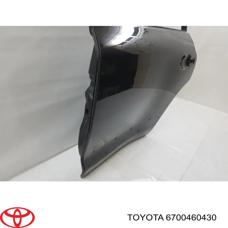 Двері задні, ліві 6700460431 Toyota