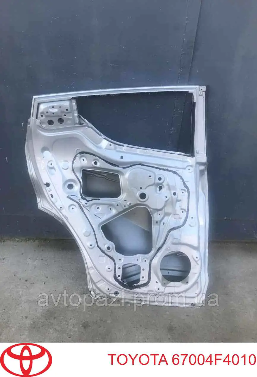 67004F4010 Toyota Двері пасажирськи задні ліві
