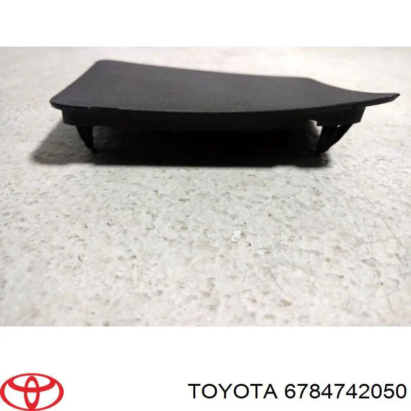 6784742050 Toyota 