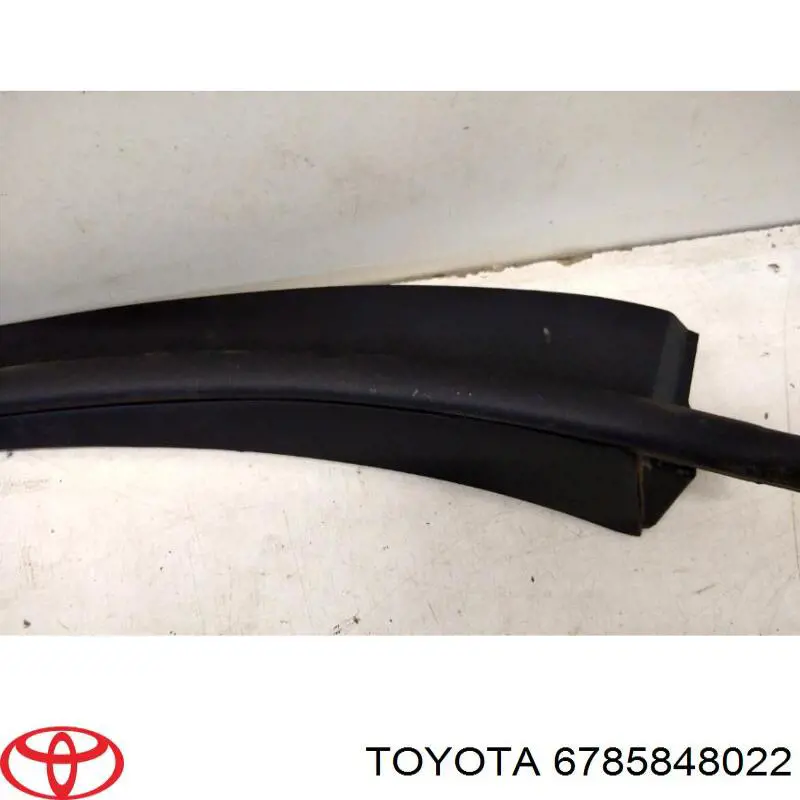 6785848022 Toyota 