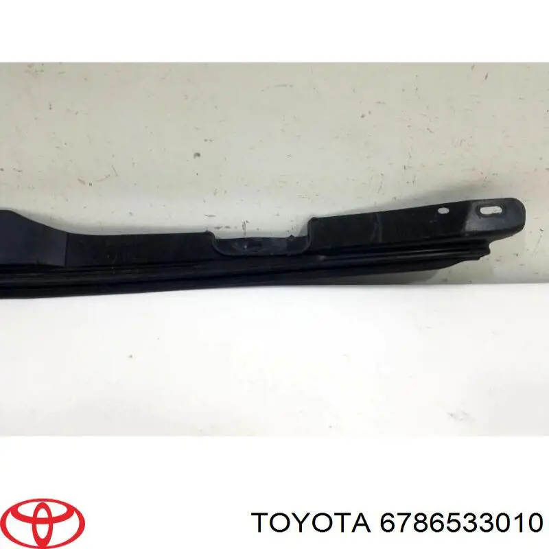 Ущільнювач дверей передніх, правих (на дверей) Toyota 6786533010 ціна, від 12.94 USD