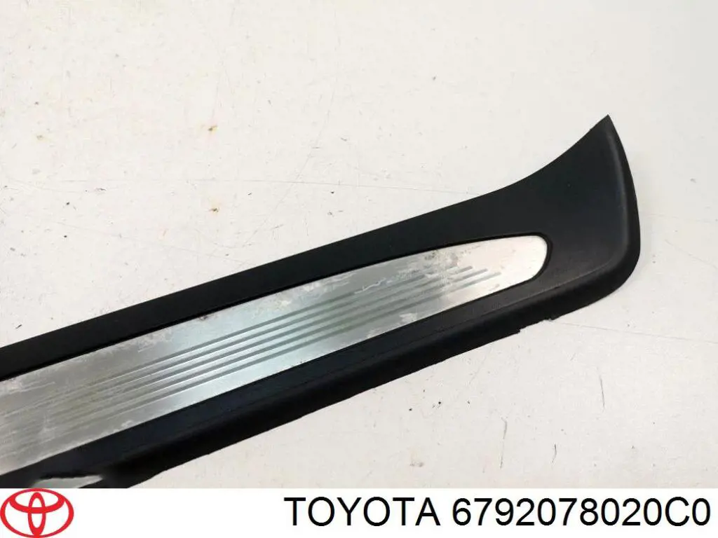  6792078020C0 Toyota