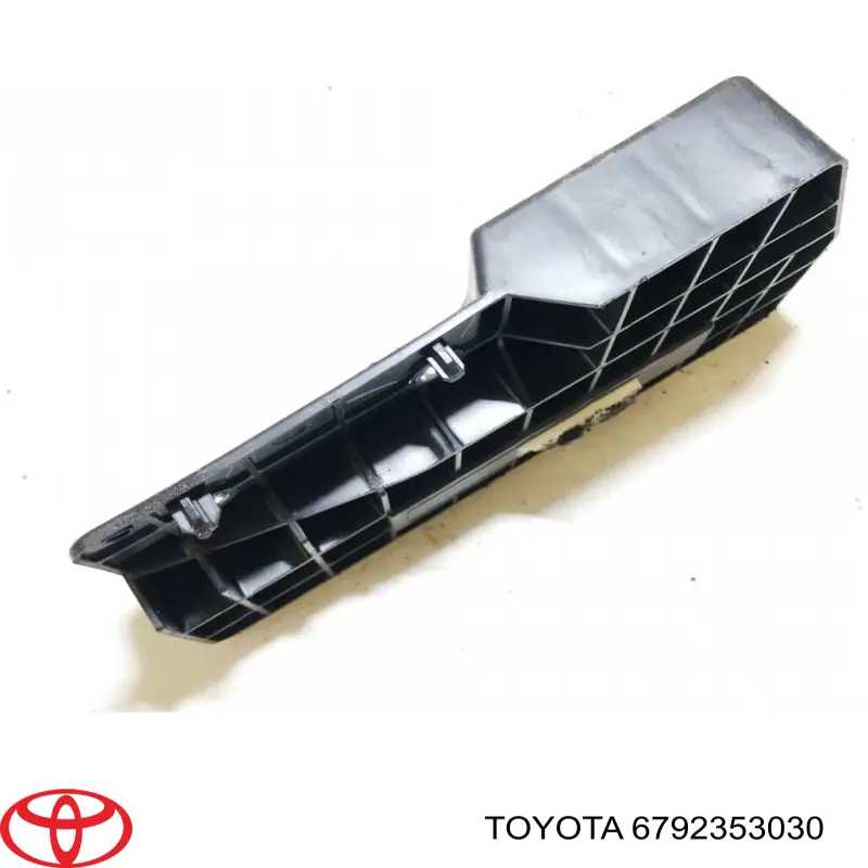 6792353030 Toyota 